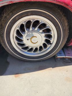 Vogue tires classic white