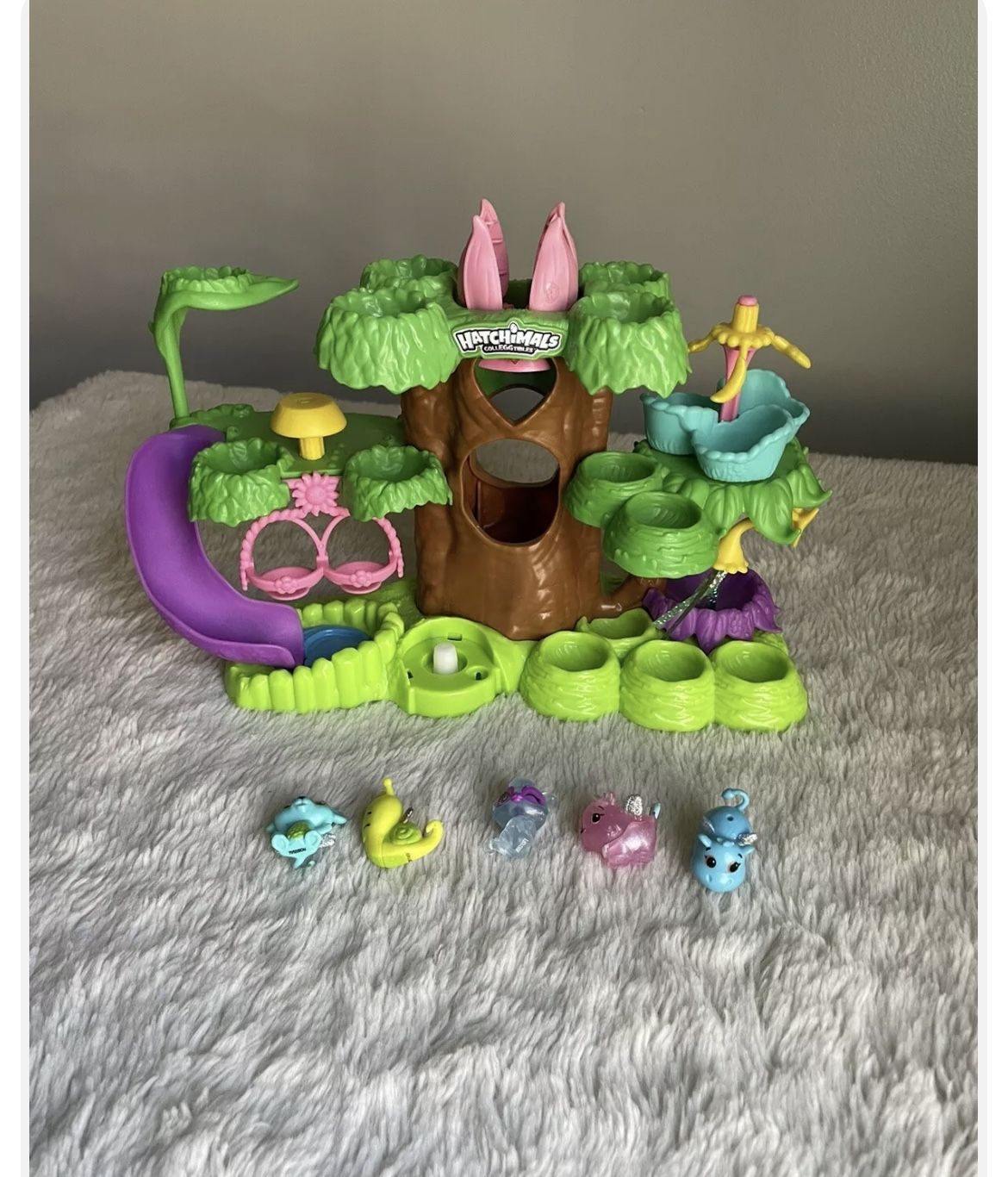 Hatchimals Playset Treehouse Nursery Hatchery Play Set With 5 Figures So Cute!