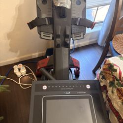 ProForm Rower w/ Screen – Works Perfectly