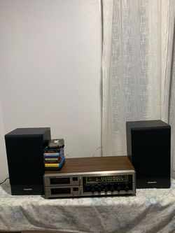 Vintage Panasonic cassette & recorder RS-828S from 1975 Japan Made..Works tapes included