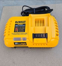 Dewalt 20v Yellow Fast Charger Brand New