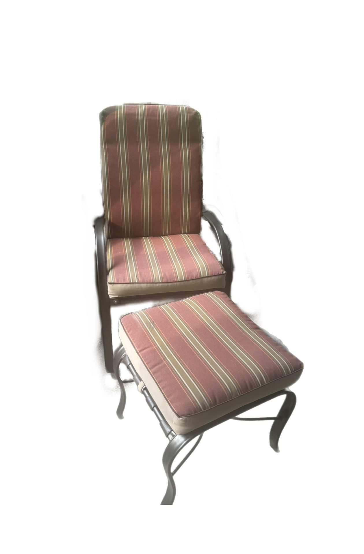 Table & Chairs
