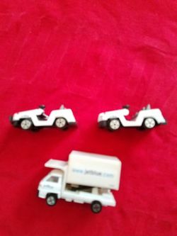 JetBlue Airlines toy cars