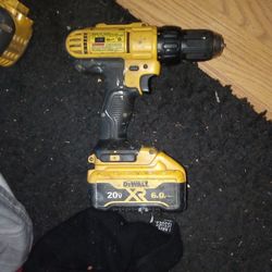 1/2 Inch Cordless Drill driver With 6.0 AH 20v Lithium Ion Battery Dewalt