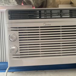 Window A/C Unit 