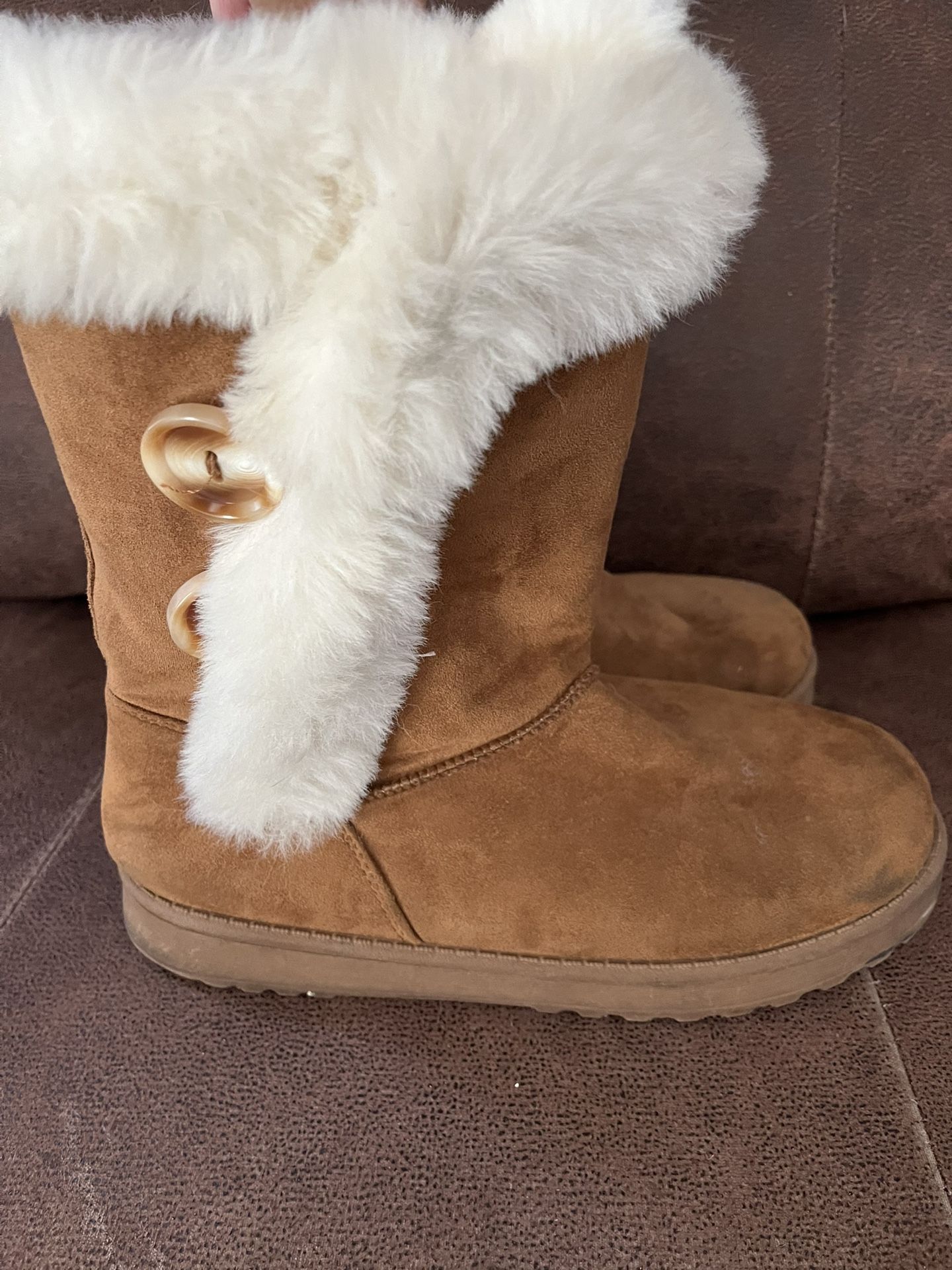 Brown suede fur boots