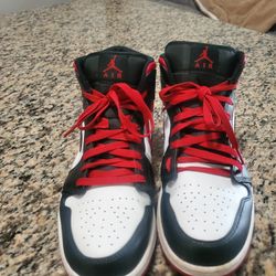 Jordan 1 gym red black white Size 12