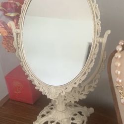 Vintage Mirror 