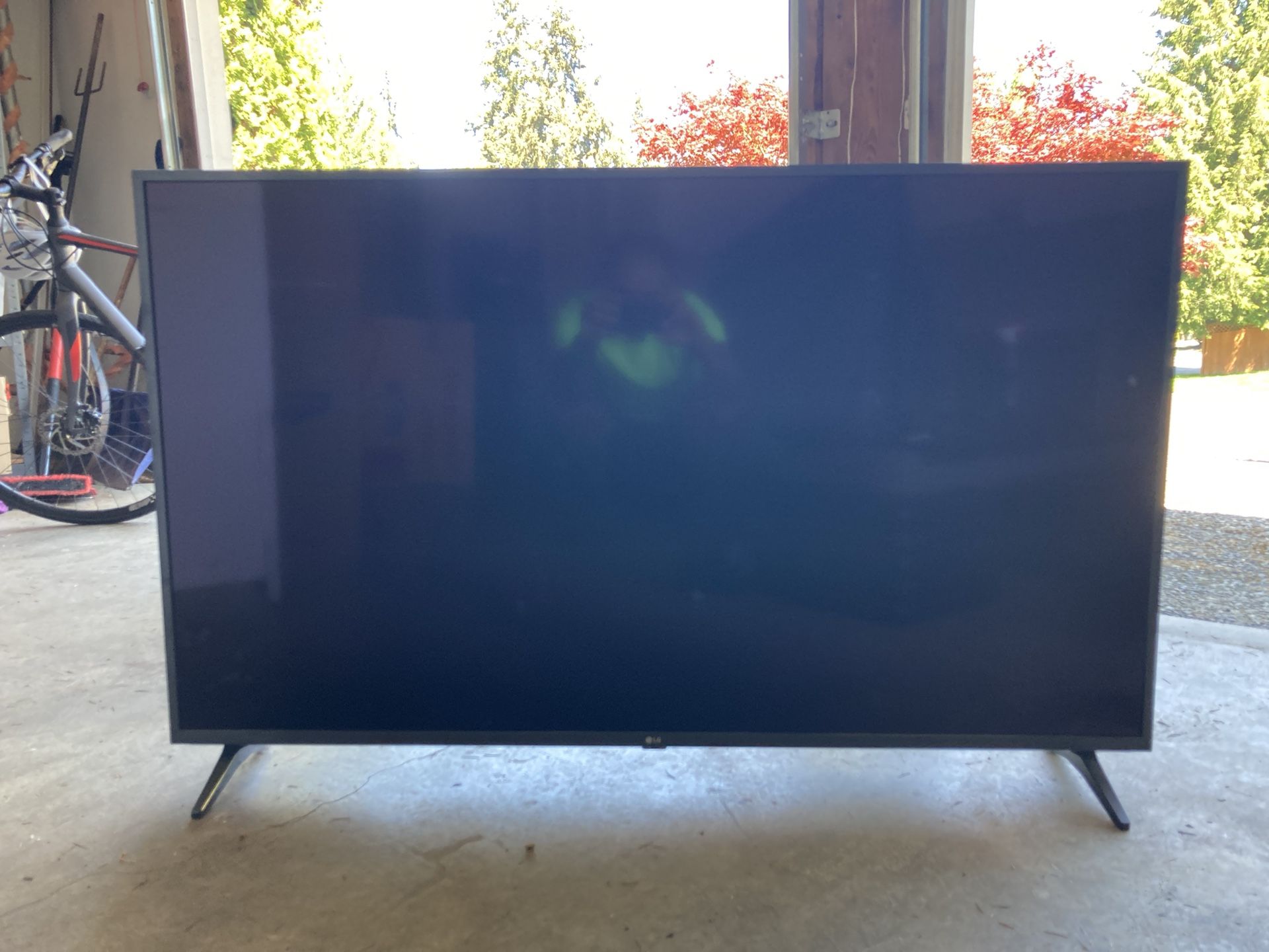 LG 55 Inch UHD LED Flat Screen TV
