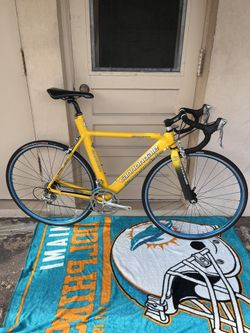 Cannondale R 1000 Road Bike