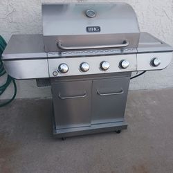  BBQ/Barbecue Grill Propane