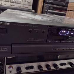 Technics 5 Disc CD Changer 