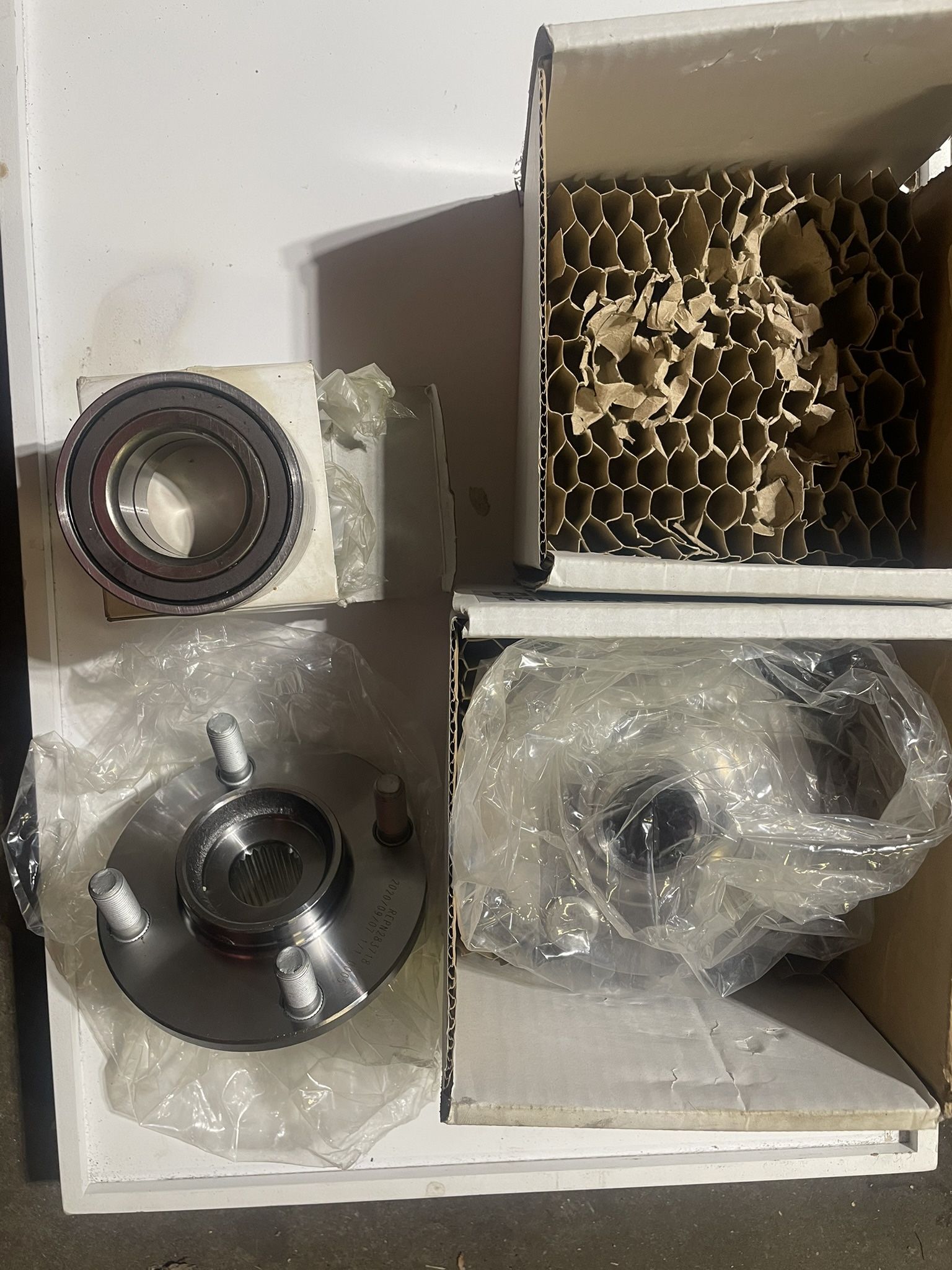 2012 To 2015 Nissan Versa Front Hub And Bearing