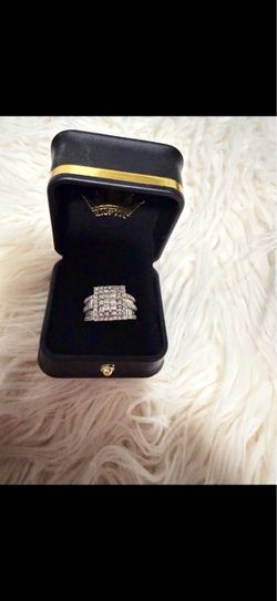 White gold ring