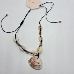 Seashell Knitted Choker Necklace with Ocean Shell