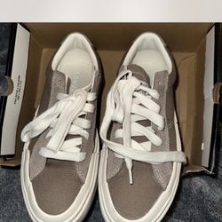 Women’s Converse 