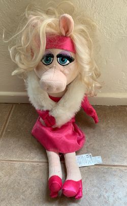 Miss piggy plush Doll