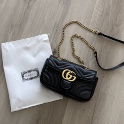 Gucci GG Marmont Style Black Quilted Shoulder Bag w/ Gold Chain Strap