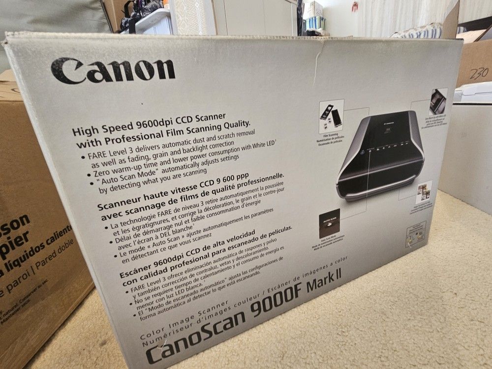 Brand New Canon CS9000F MKII CanoScan 9000F MKII Photo, Film and Negative Scanner, Flatbed
