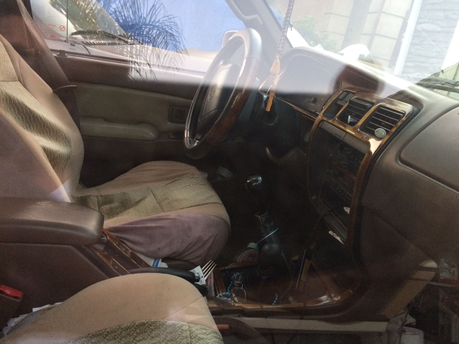 Toyota 4 runner 3.0 liter v6 4x4 little over 200k Miles new rims and