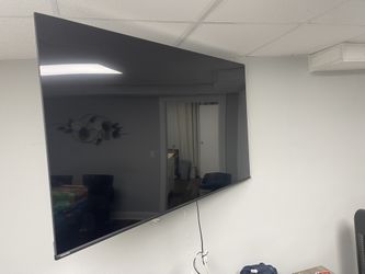 2023 LG 65” 4k 65UP800PUR Purchased 8 Months Ago Must Pickup Today Moving