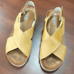 Pikolinos Women's Sandals Size 40