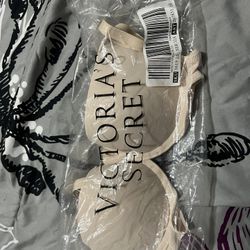 Victoria Secret bra 32 A
