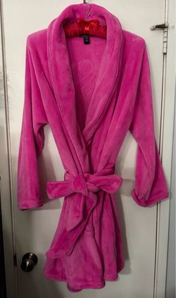 Victoria’s Secret Pink Plush Robe M/L