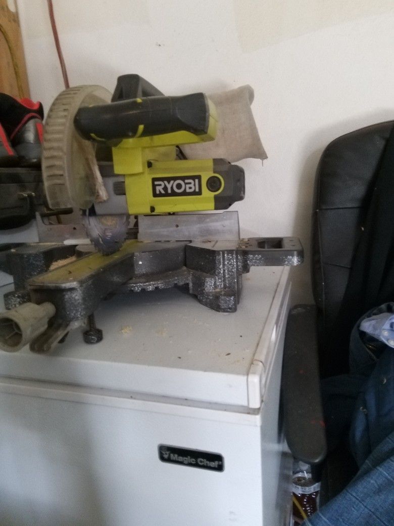 Ryobi TSS 702 Miter Saw Good Condition for Sale in Vancouver, WA OfferUp