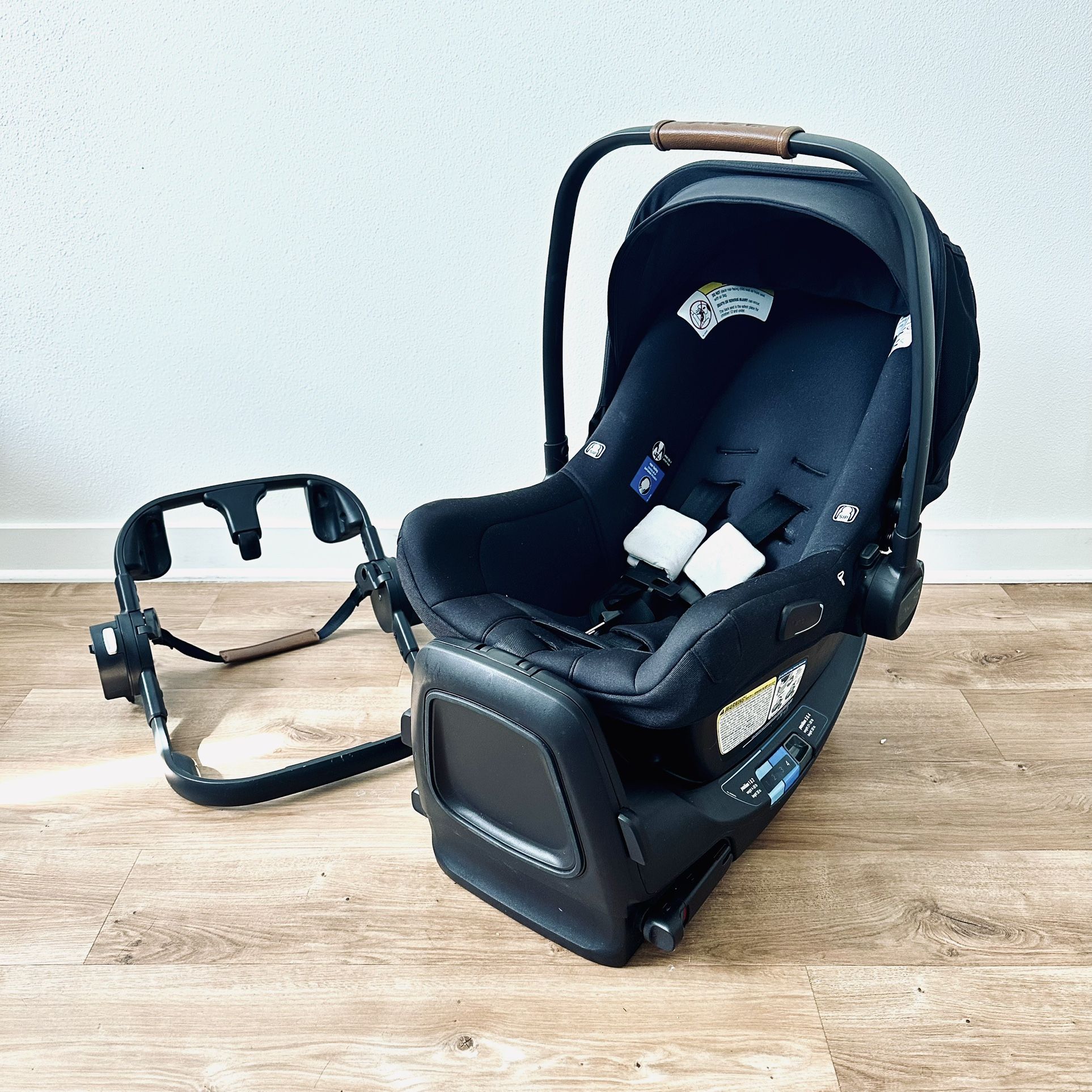 Nuna PIPA aire rx Infant Car Seat + RELX Base – Like New