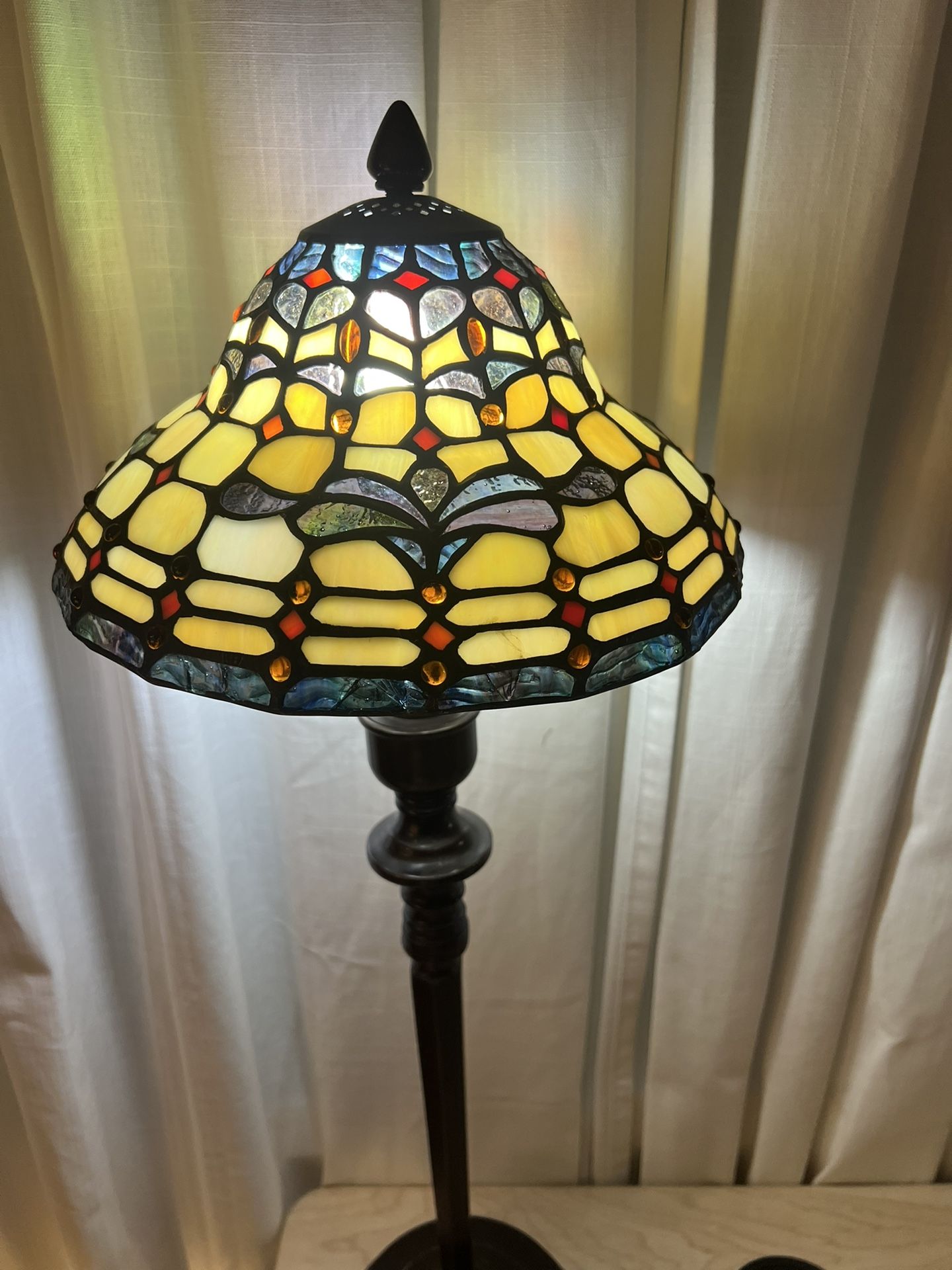 Tiffany Style Table Lamp