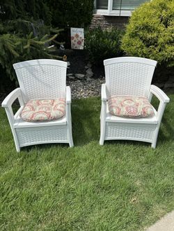Suncast Storage Chair
