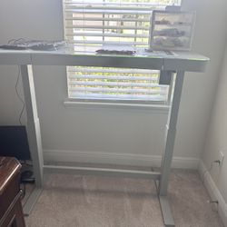 Standing table