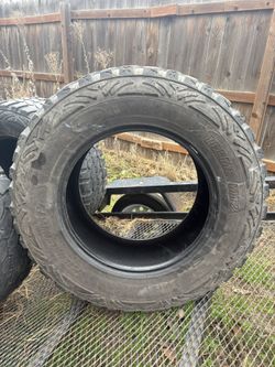 37x12.5r20 Pro Comp Xtreme MT 2