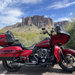 2020 Harley-Davidson Road Glide Limited Loaded With Upgrades! 36,700 Miles 