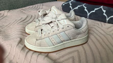 Adidas campus