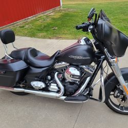 2014 Harley Streetglide