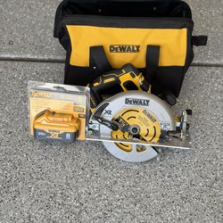DeWalt 20V Max XR 7-1/4 Brushless Cordless Circular Saw