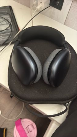 Brand New Type C Apple AirPod max