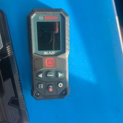 Bosch Laser Leveler And Tape Measure 