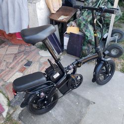 Has Suspension Front 650lb & back 450lb. Electric bike ebike e-bike super Electric up To 25mph 40miles range. Folding Electricbike 0050miles $500! All