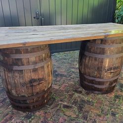 Oak whiskey Bar Set wine bourbon barrel pub table ... Clucia Podocarpus ... 