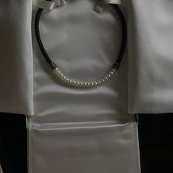 Pearl And Leather Necklace 