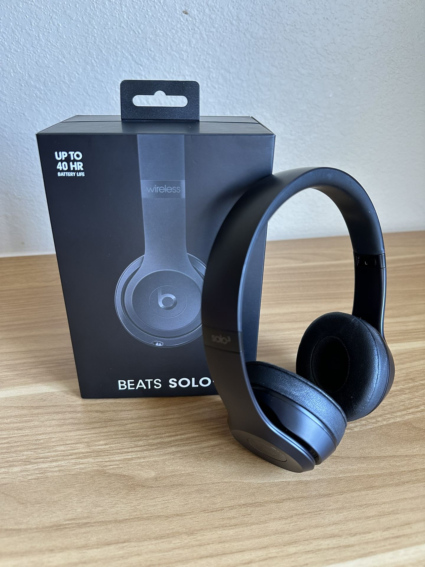 Beats Solo3 Wireless On-Ear Headphones