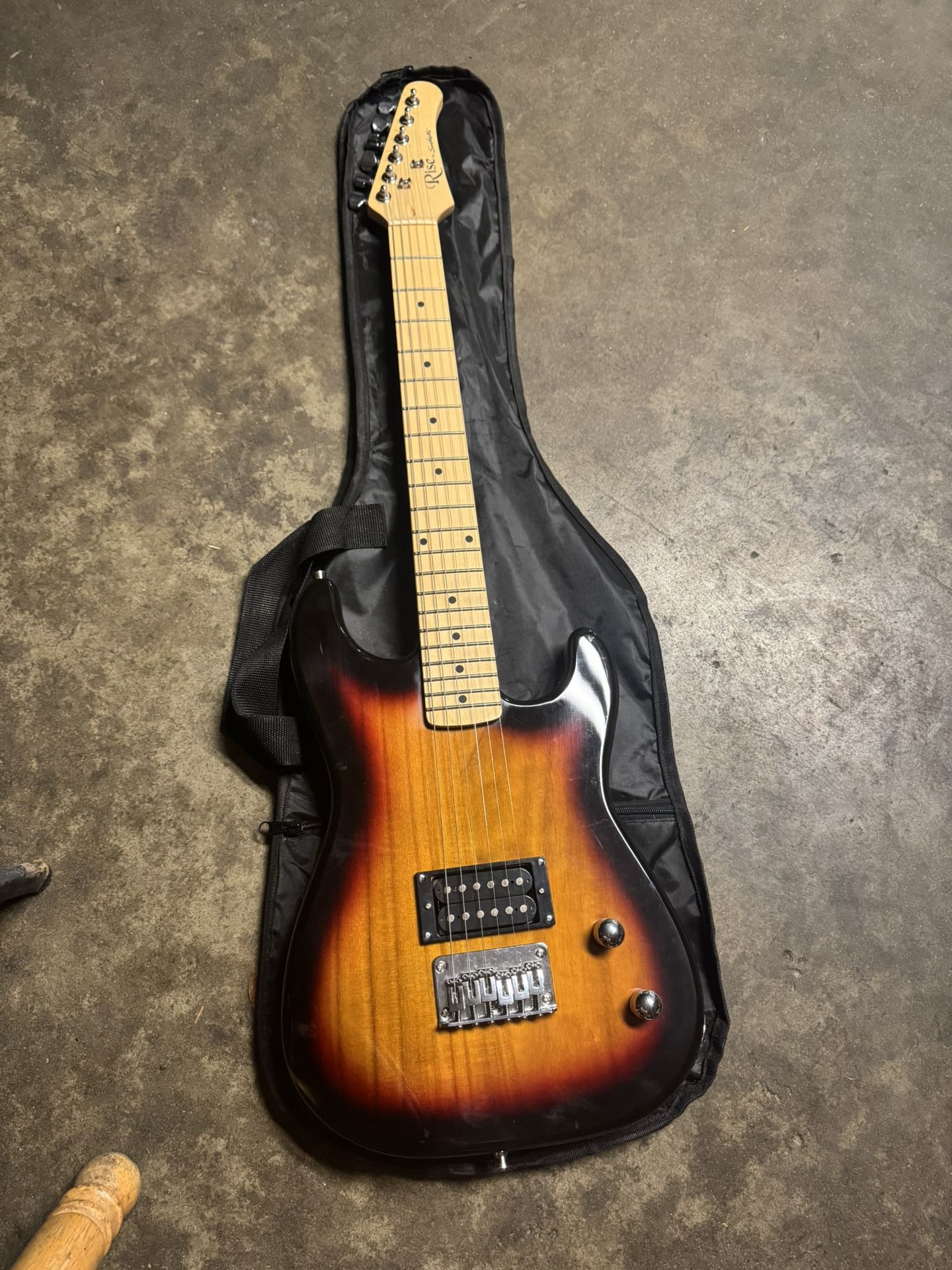 Electric Guitar 