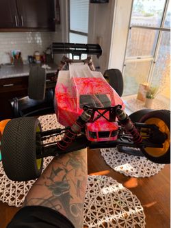 Kyosho MP10Te truggy