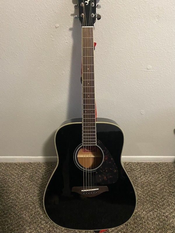 Yamaha Guitar
