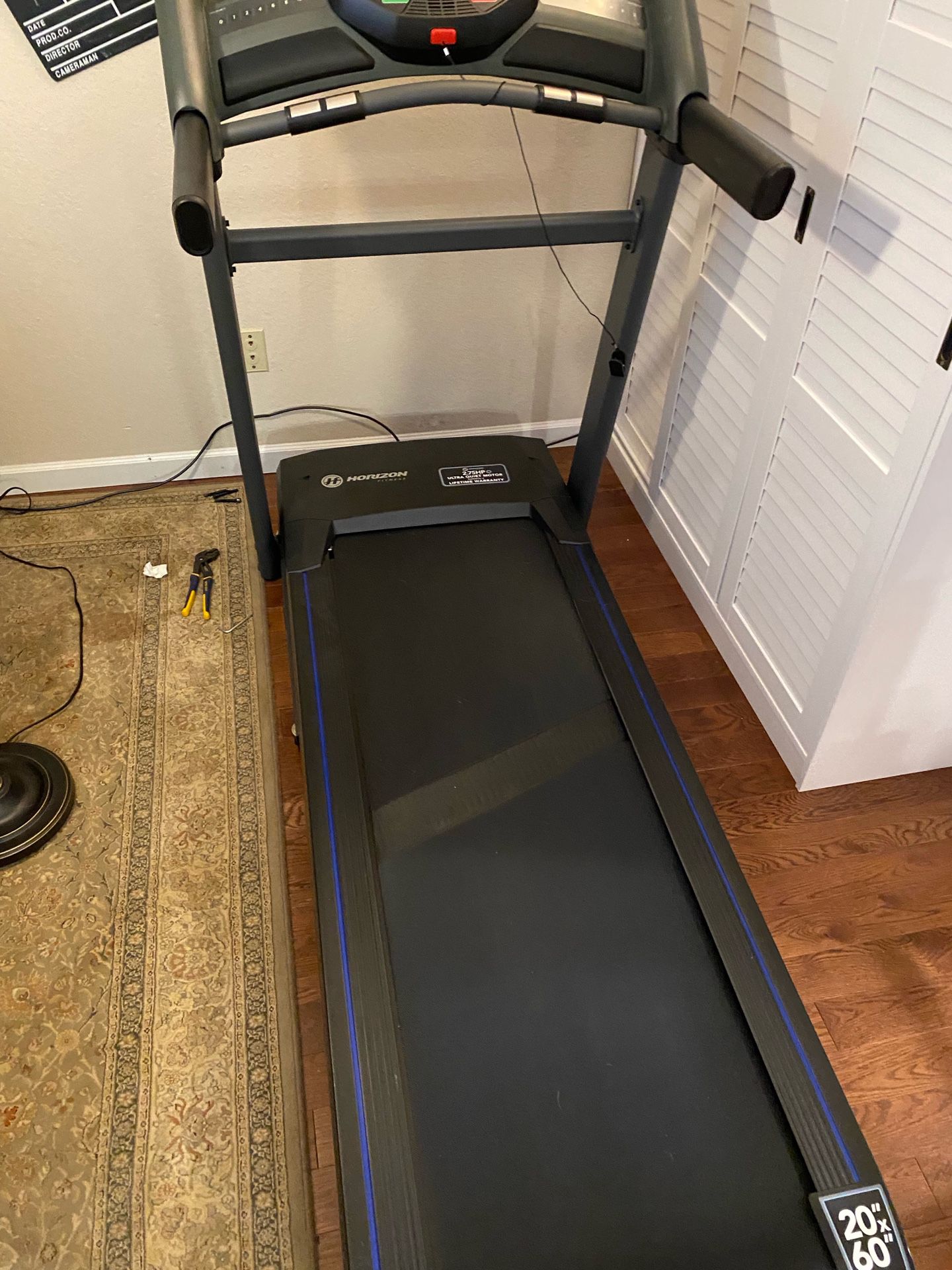 New Horizon T202 treadmill, used only three times