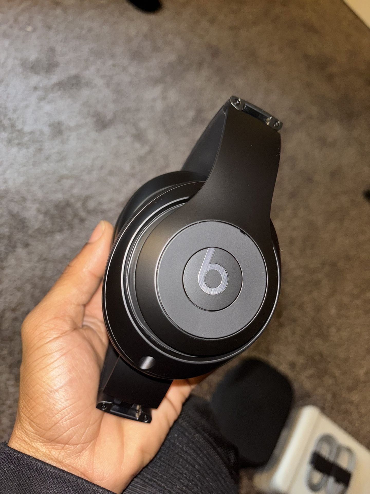 Beats Studio Pro