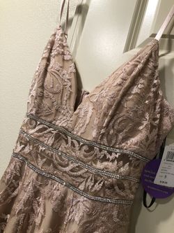 New Beautiful Mauve color dress beautiful for a wedding,XV or whatever the occasion is you will look stunning size 5